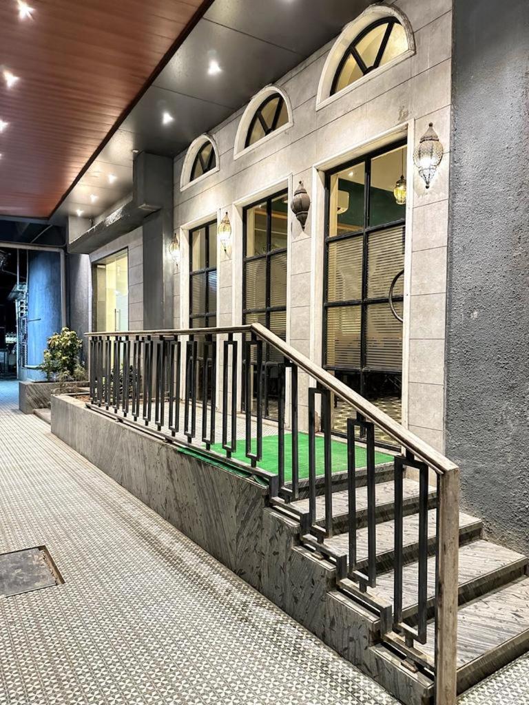 Hotel Hill View Nalasopara Экстерьер фото